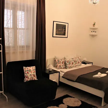 Apartment Duna Szecsi