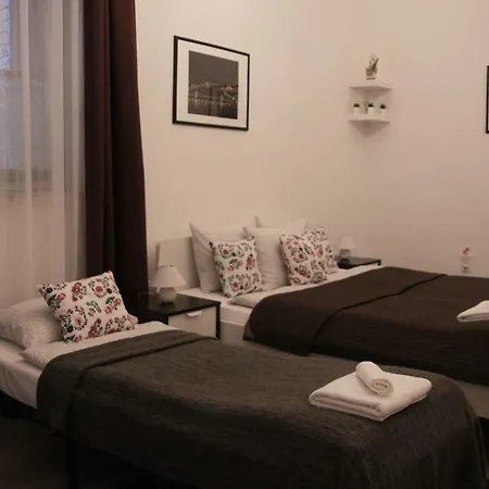 Duna Szecsi Apartament *